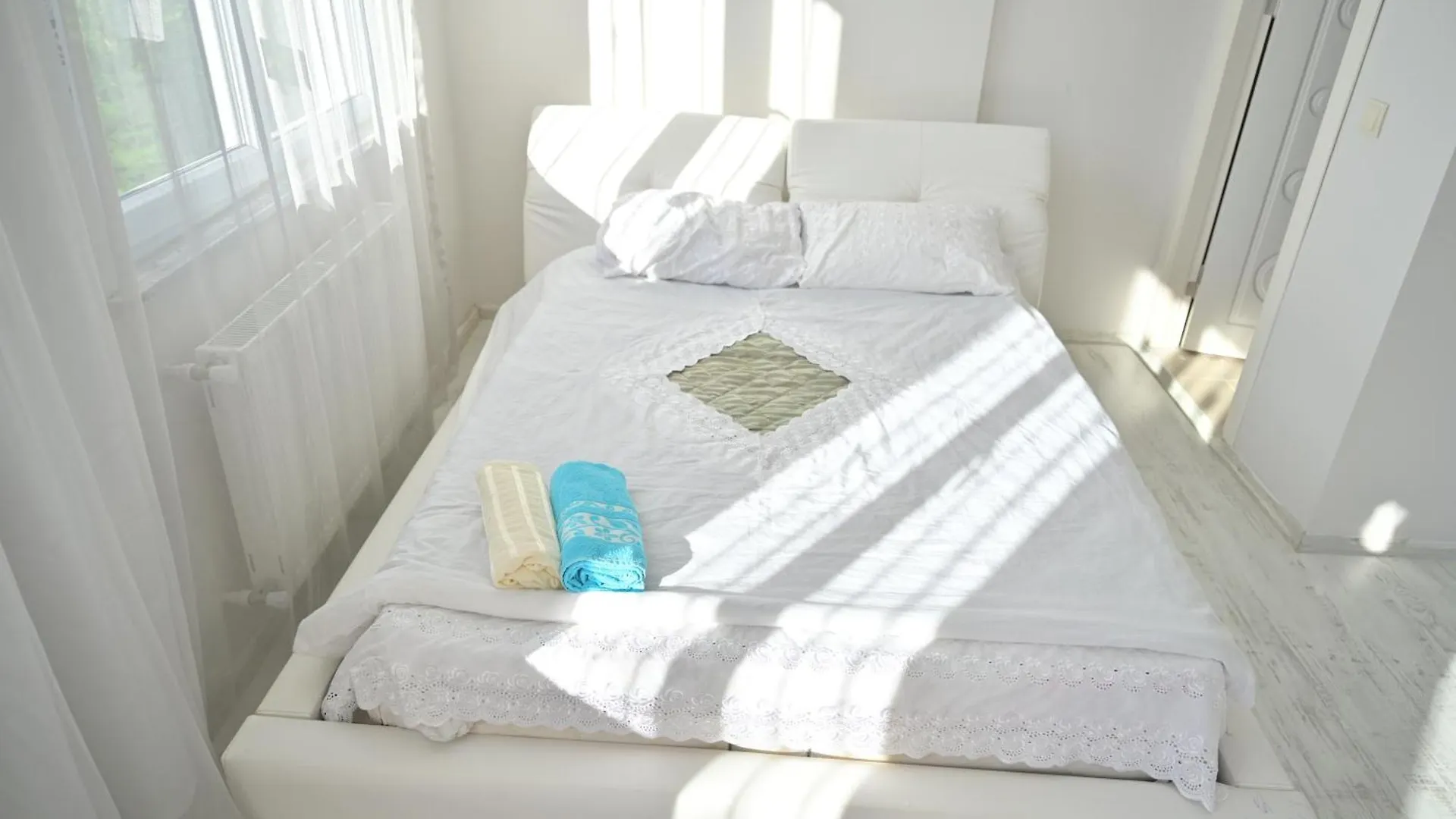 Bed & Breakfast Orman Breakfast Hotel Is 6 Minutes Away From The Airport Arnavutkoy